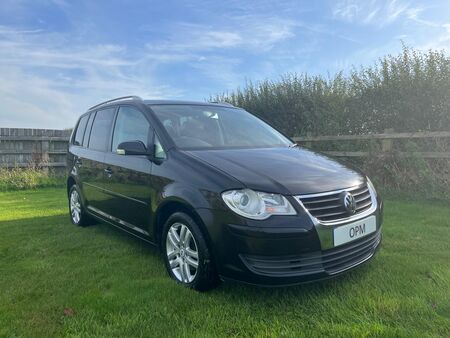 VOLKSWAGEN TOURAN 1.9 TDI SE 5dr (7 Seats)