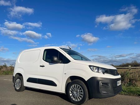 PEUGEOT PARTNER 1.5 BlueHDi 650 Professional Standard Panel Van SWB Euro 6 5dr