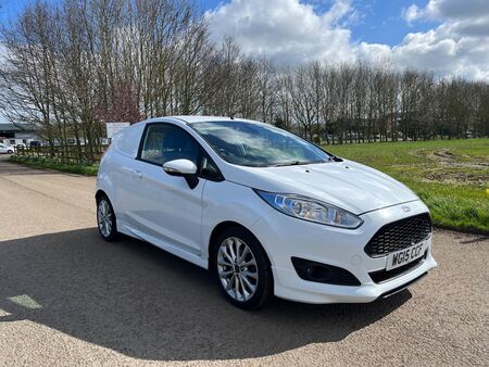 FORD FIESTA VAN 1.6 TDCi Sport Panel Van 3dr