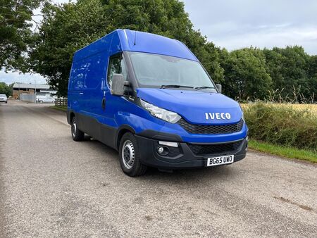 IVECO DAILY 2.3 TD 13V 35S 3000 (International Edition) HiMatic L1 4dr