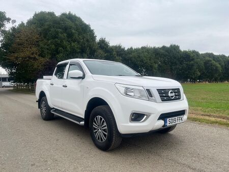 NISSAN NAVARA 2.3 dCi Visia King Cab Pickup 4WD Euro 6 (s/s) 4dr