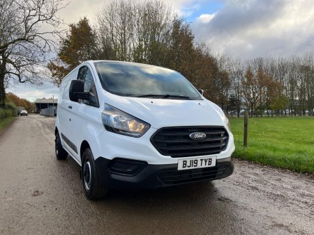 FORD TRANSIT CUSTOM 2.0 300 EcoBlue L1 H1 Euro 6 5dr